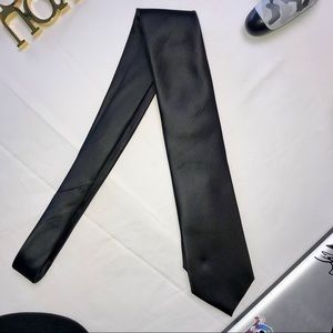 Perry Ellis Black tie!! 👔🔥